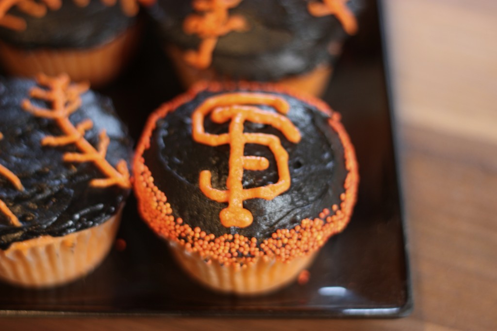 SF Giants Cupcake